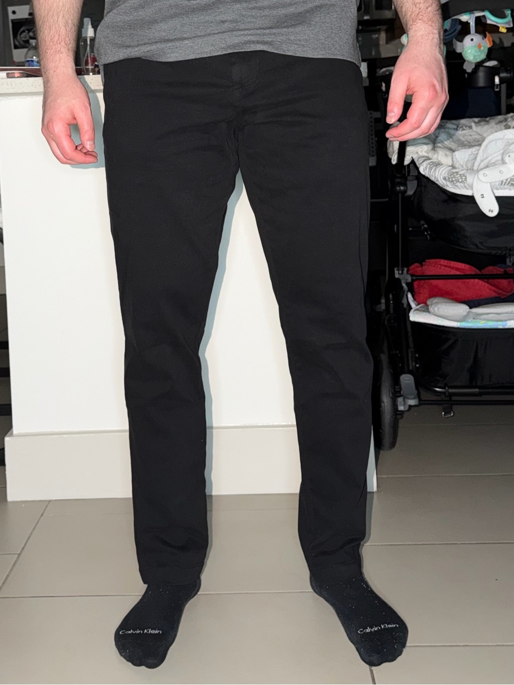 Cove Men's Black Slim Straight Chinos